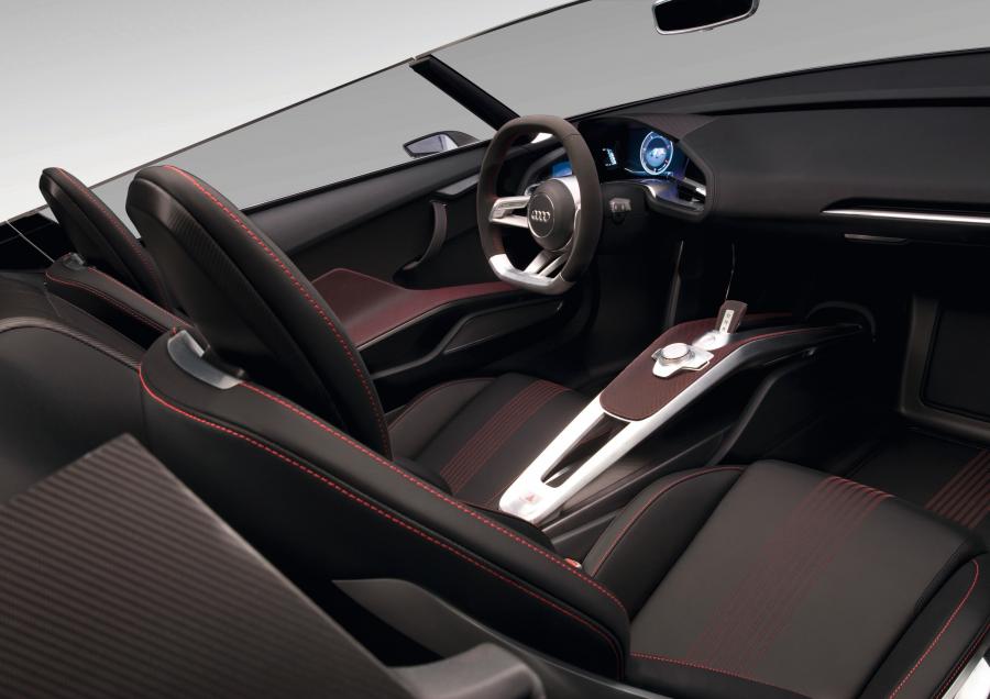 Интерьер Audi e-Tron Spyder Concept 2010 года  (фото 7 из 105)